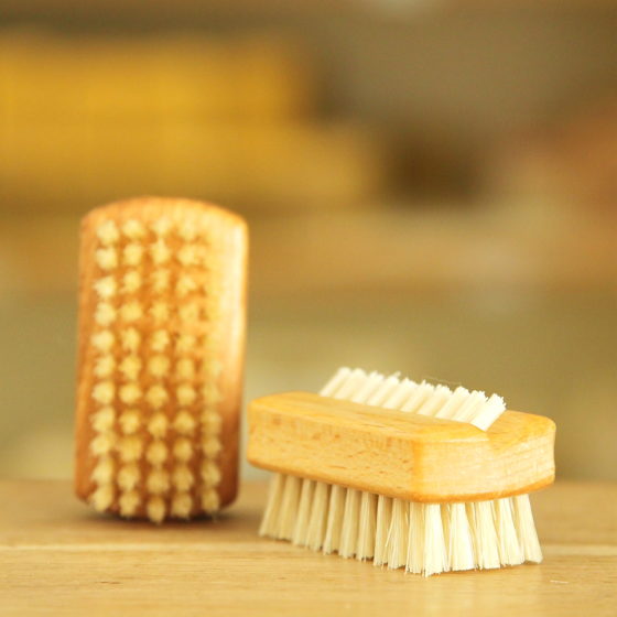 Brosse à ongles de voyage